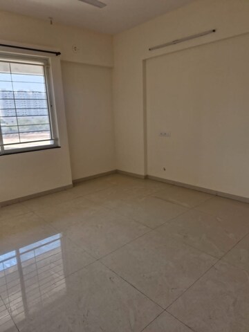 Room in 3 BHK Apartment at Kolte Patil Centria, Undri – for Rent