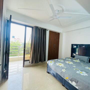 Bedroom in 1 BHK Builder Floor at Saket – for Rent