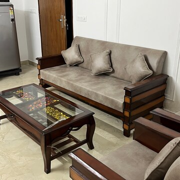 Living Room in 1 BHK Builder Floor at Saket – for Rent