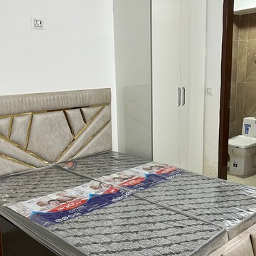 Bedroom in 1 BHK Builder Floor at Saket – for Rent