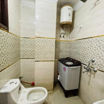 Bathroom in 1 BHK Builder Floor at Saket – for Rent