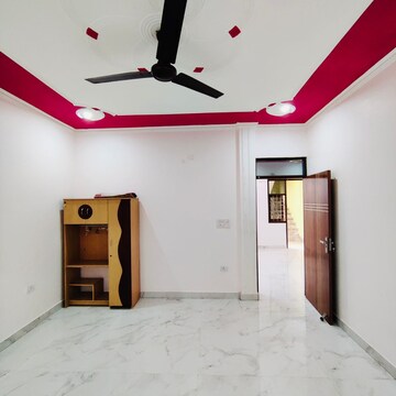 Room in 1 BHK Builder Floor at Saket – for Rent