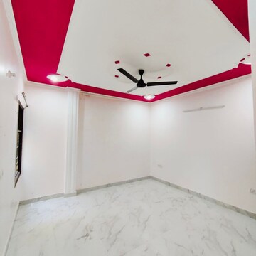 Room in 1 BHK Builder Floor at Saket – for Rent