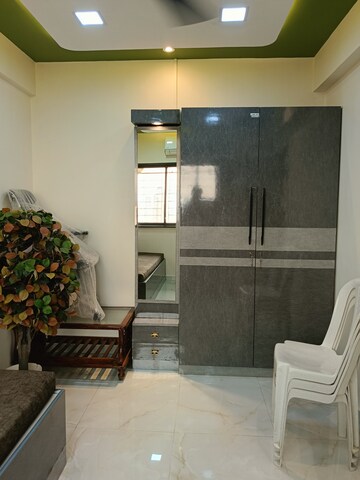Bedroom in 1 BHK Apartment at Marwadi Wadi Tower, Parel – for Rent