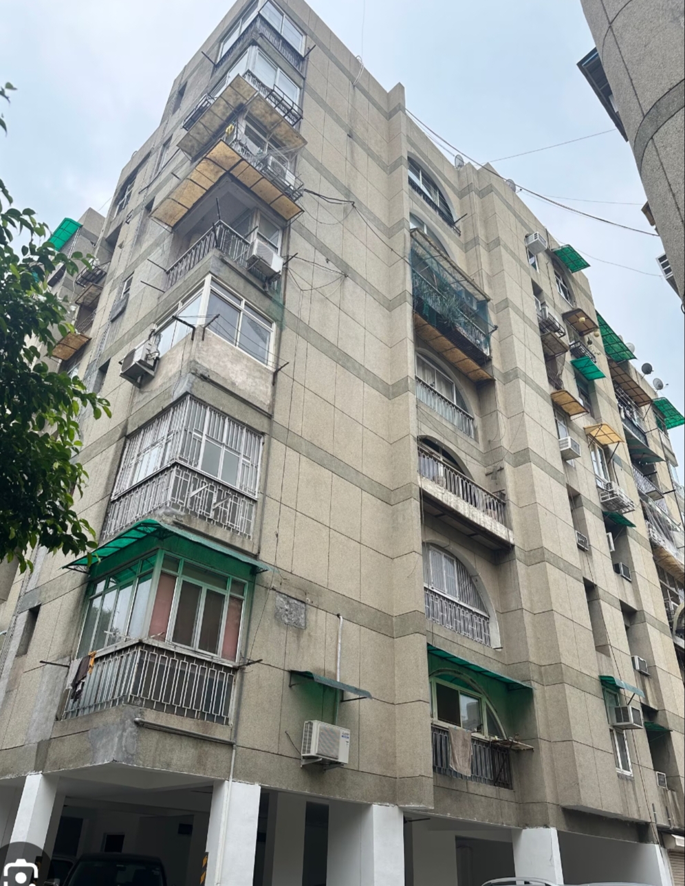 3 BHK + Pooja Room Apartment For Sale in Vasundhara Enclave 