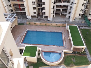 Master Bedroom in 3 BHK Apartment at Omaxe Waterscapes, Gomti Nagar – for Rent