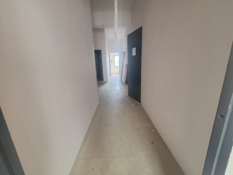 undefined, race course road Commercial Office Space 2900 Sq.Ft. In Race Course Road Vadodara 8364541