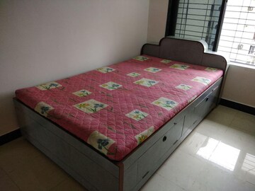 Bedroom in 1 BHK Apartment at Gayatri Corner, Kandivali East – for Rent