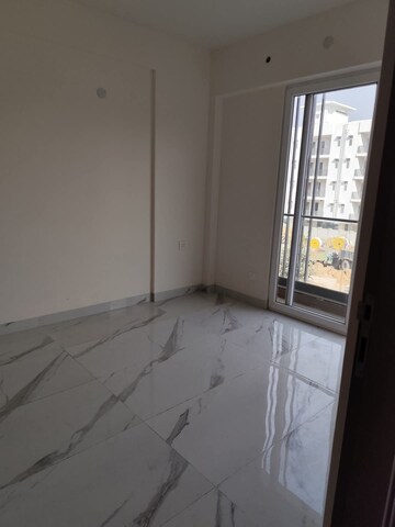 Room in 3.5 BHK Builder Floor at Smart World Gems, Sector 89 – for Sale