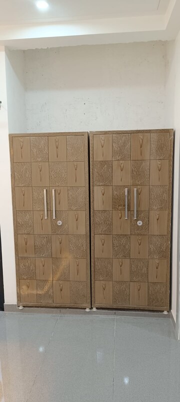 Bathroom in 1.5 BHK Builder Floor at Sector 43 – for Rent