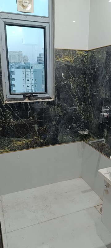 Balcony in 1.5 BHK Builder Floor at Sector 43 – for Rent