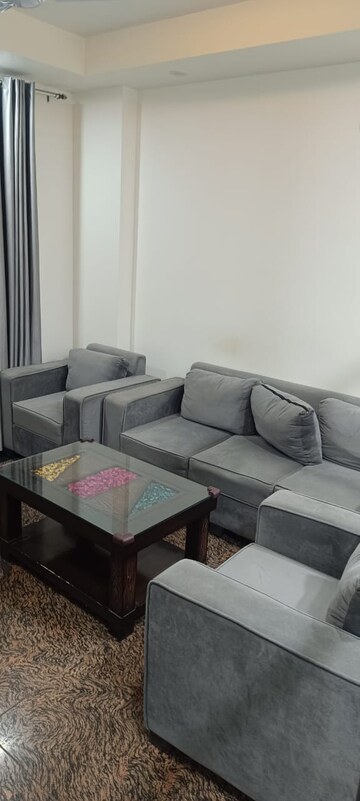 Bedroom in 1.5 BHK Builder Floor at Sector 43 – for Rent