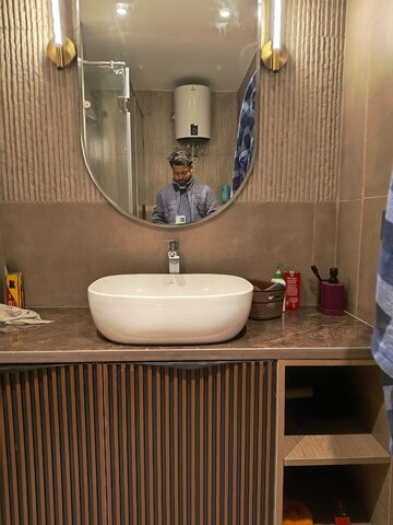 Bathroom in 3 BHK Builder Floor at Unitech Greenwood City Apartment, Sector 45 – for Rent
