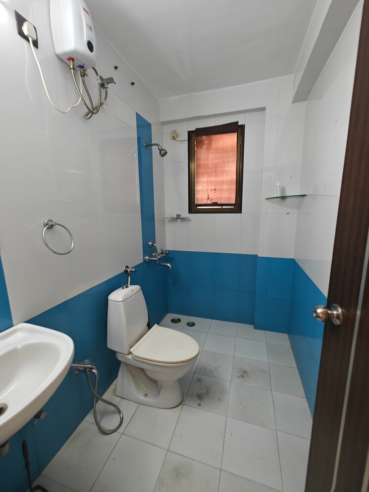 Bathroom, tulsi-sagar 4 Bedroom 3200 Sq.Ft. Apartment In Nerul Navi Mumbai 8364650