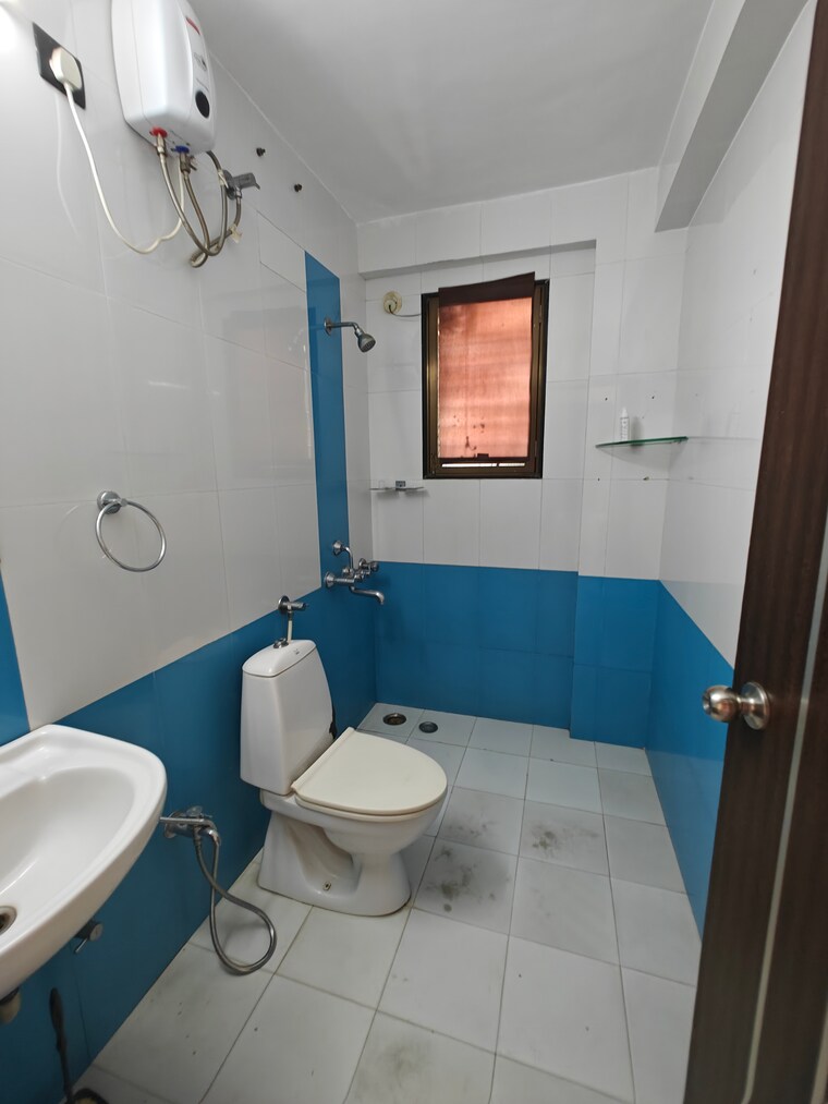 Bathroom, tulsi-sagar 4 Bedroom 3200 Sq.Ft. Apartment In Nerul Navi Mumbai 8364650