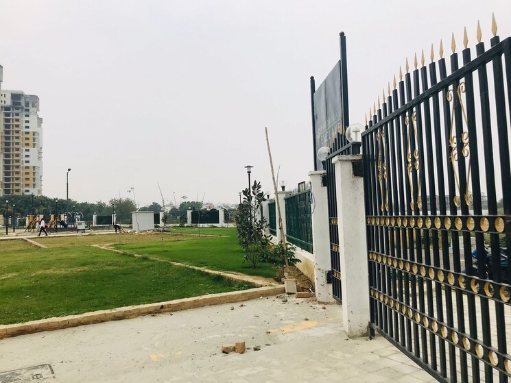 Exterior View, pardos-okas-enclave  1211 Sq.Yd. Plot In Sushant Golf City Lucknow 8364658