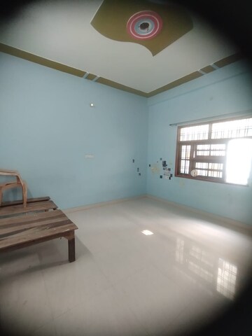 Room in 2 BHK Independent House at Sahar Plaza Indira Nagar, Indira Nagar – for Rent
