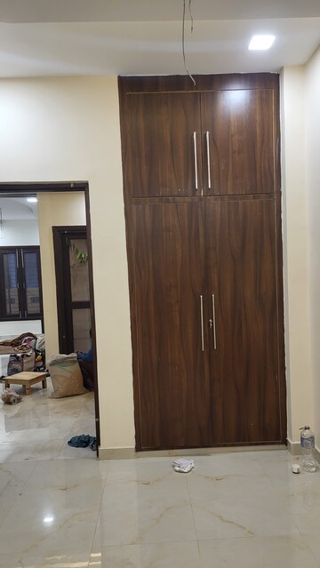 Furnished Amenities in 2 BHK Independent House at Sahar Plaza Indira Nagar, Indira Nagar – for Rent
