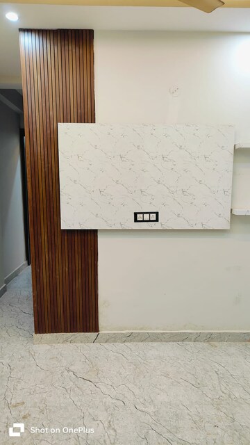 Room in 1 BHK Builder Floor at Sonia Vihar – for Sale