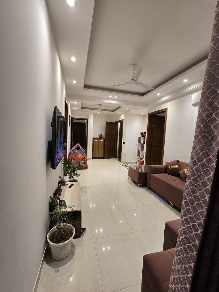 Master Bedroom, vipul-world-floors 3 Bedroom 1860 Sq.Ft. Independent House In Sector 48 Gurgaon 8364814
