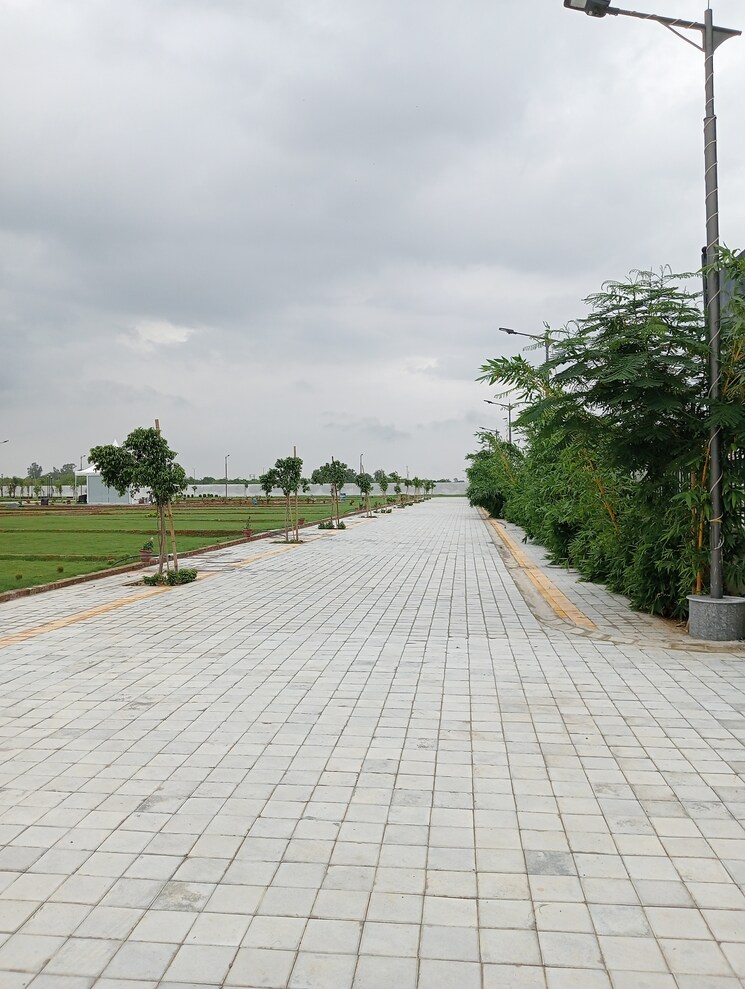 Exterior View, pardos-okas-enclave  1378 Sq.Yd. Plot In Sushant Golf City Lucknow 8364841