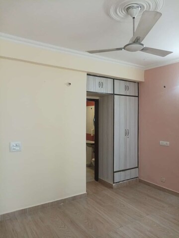 Room in 2 BHK Apartment at Green Valley Heights, Dhakoli Village – for Sale