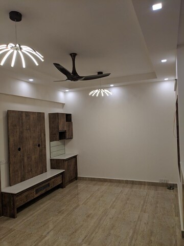 Room in 3 BHK Apartment at Prestige Monte Carlo, Yelahanka – for Rent