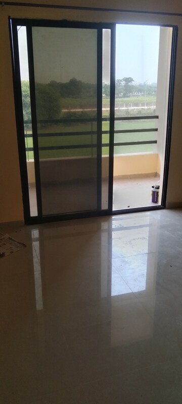 Room in 3 BHK Builder Floor at Besa Pipla rd – for Rent