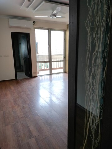 Bedroom in 4 BHK Apartment at DLF Westend Heights, Sector 53 – for Rent