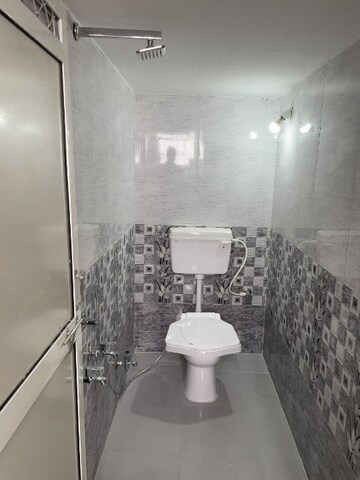 Bathroom in 1 BHK Builder Floor at Chhota Bangarda – for Rent