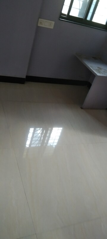 Room in 3 BHK Builder Floor at Besa Pipla rd – for Rent