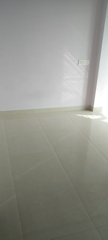 Room in 3 BHK Builder Floor at Besa Pipla rd – for Rent