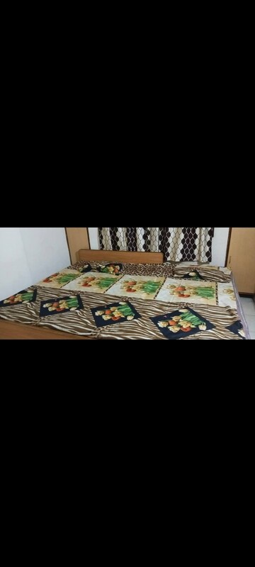 Bedroom in 2 BHK Apartment at Navrang Plaza, Tingre Nagar – for Rent