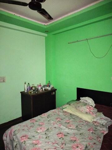 Bedroom in 2 BHK Apartment at JLD Tower, Sector 70 – for Rent