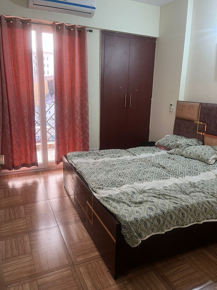 Master Bedroom, vaibhav khand 3 Bedroom 1770 Sq.Ft. Apartment In Vaibhav Khand Ghaziabad 8365074