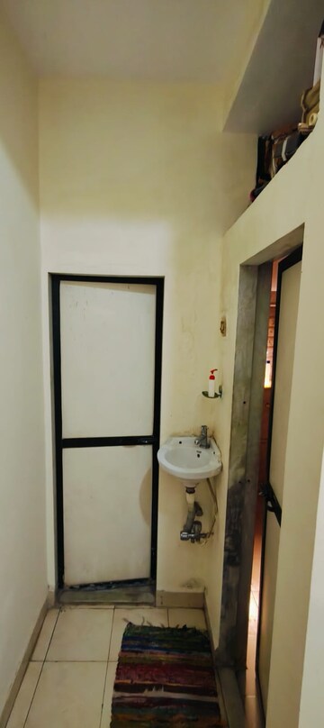  1 BHK Apartment at Ashish Sahyadri, Malad East – for Rent