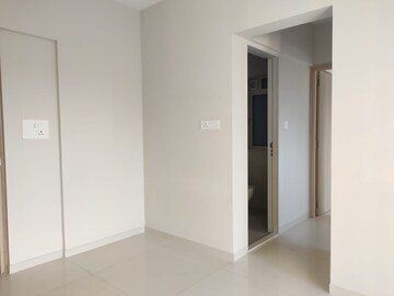 Room in 1 BHK Apartment at Prabhadevi – for Sale