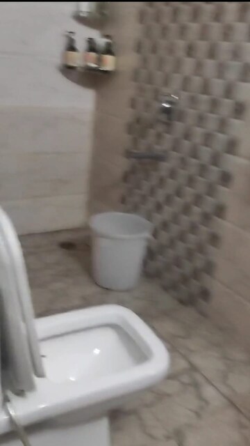 Bathroom in 6 BHK Independent House at Dalanwala – for Sale
