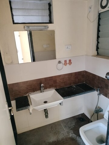 Master Bedroom in 1 BHK Apartment at Mantri Park, Goregaon East – for Rent