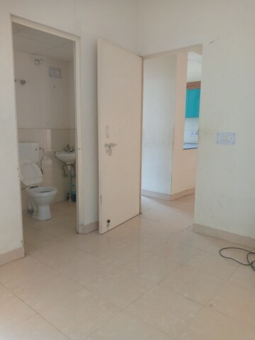 Room in 2 BHK Apartment at Sector 99a – for Rent