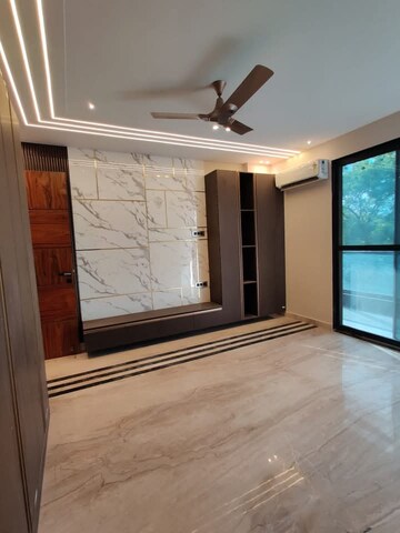 2 BHK Builder Floor For Rent in Saket
