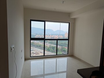 Room in 2 BHK Apartment at Lodha Crown Quality Homes, Majiwada – for Rent