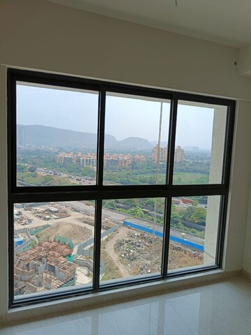 Room in 2 BHK Apartment at Lodha Crown Quality Homes, Majiwada – for Rent