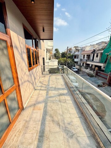 Balcony in 3 BHK Independent House at RWA Apartments Sector 41, Sector 41 – for Rent
