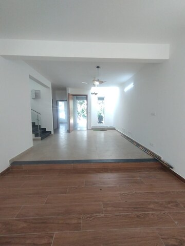 Room in 3.5 BHK Apartment at Assetz Soul And Soil, Chikkagubbi Village – for Rent
