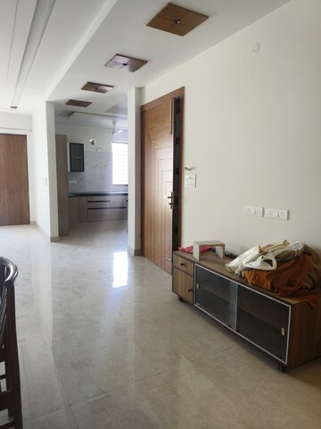 Living Room in 2 BHK Builder Floor at Sector 16 – for Rent