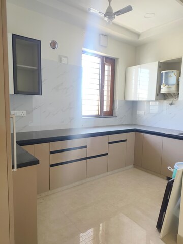 Kitchen in 2 BHK Builder Floor at Sector 16 – for Rent