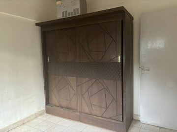 Furnished Amenities in 2 BHK Apartment at Raheja Sunglow, Powai – for Rent