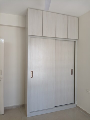 Room in 2 BHK Apartment at Signature The Millennia 2, Sector 37d – for Rent