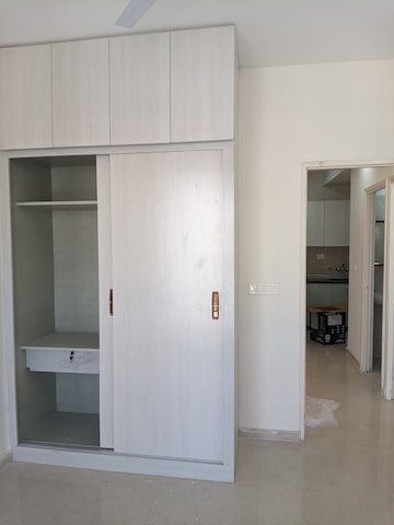 Room in 2 BHK Apartment at Signature The Millennia 2, Sector 37d – for Rent